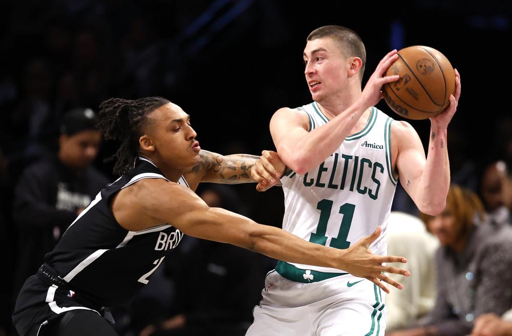 白色气球和 白色气球和